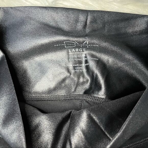 DYI High Shine Signature Tight Shiny Leggings - Picture 4 of 9